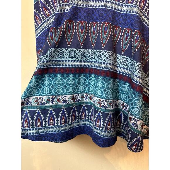 Izzy & Me Blue Floral Faux-Suede Mini Skirt XS Size 0 - Picture 2 of 5